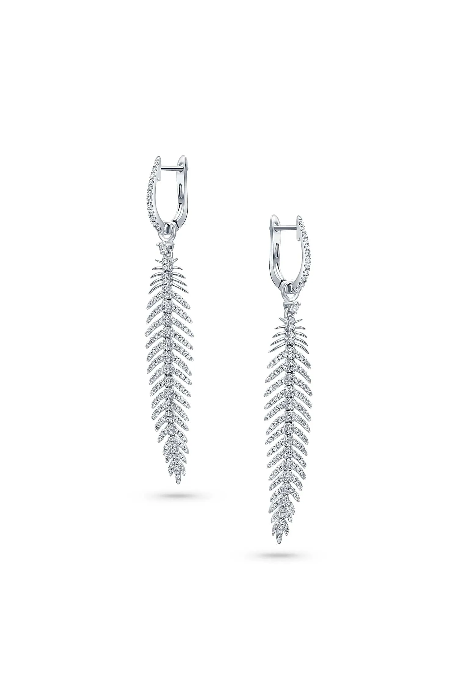 18kt White Gold Feather Earrings