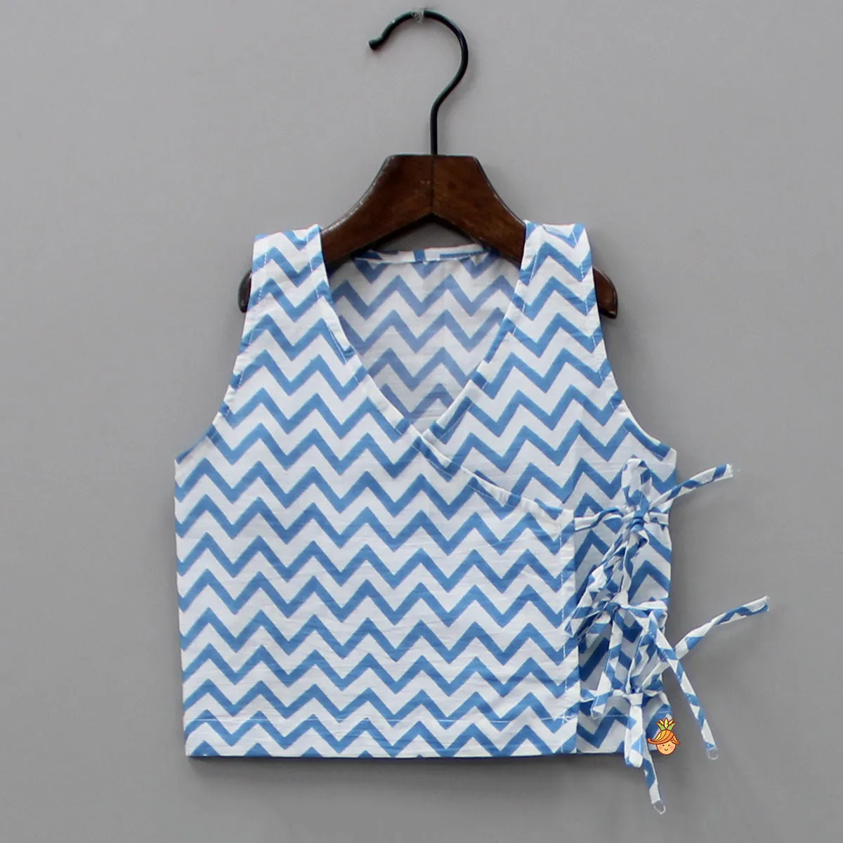 Chevron Printed Blue And White Triple Side Knot Jhabla