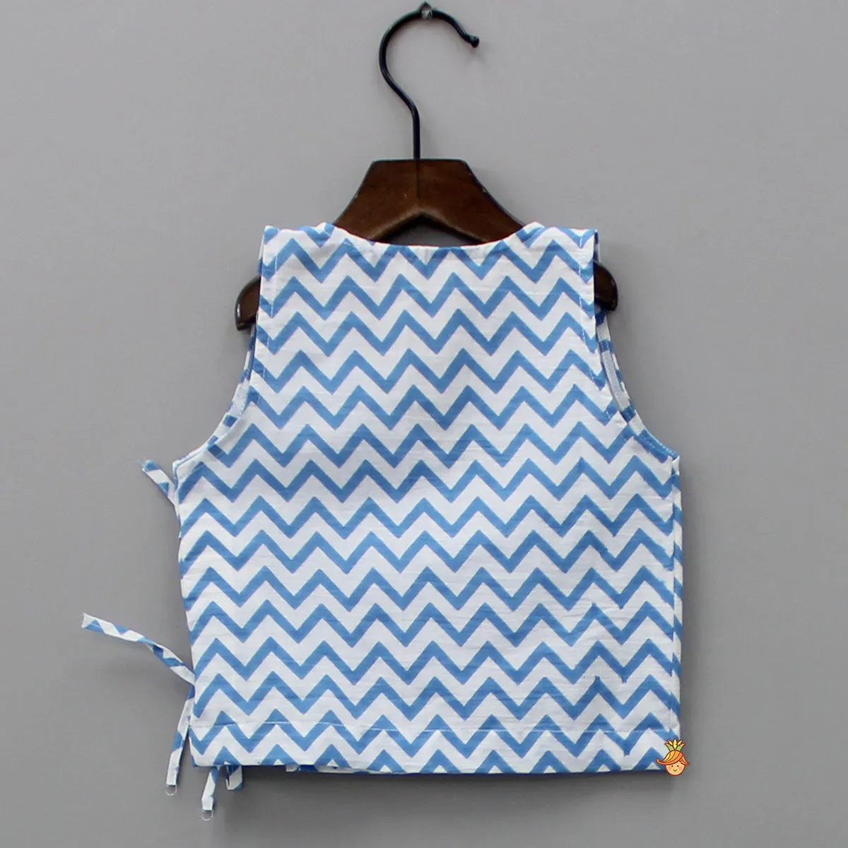 Chevron Printed Blue And White Triple Side Knot Jhabla