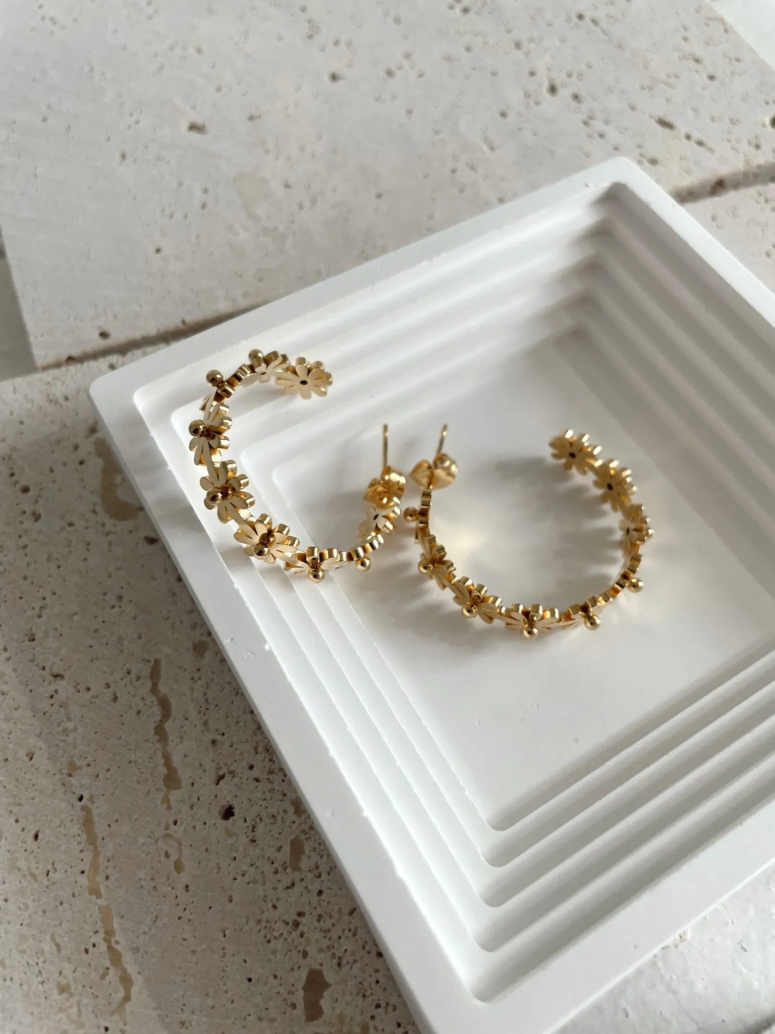 Ciao Lover - Floral Hoop Earrings