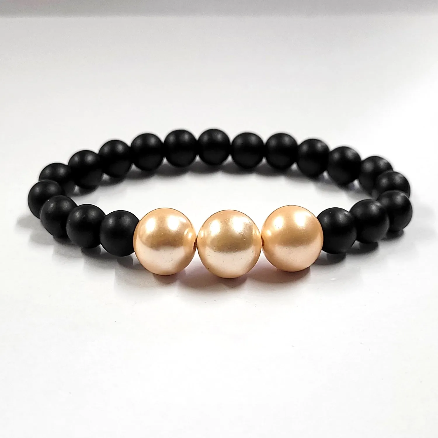 Cream Shell Pearls 12mm Bracelet With 8mm Black Beads