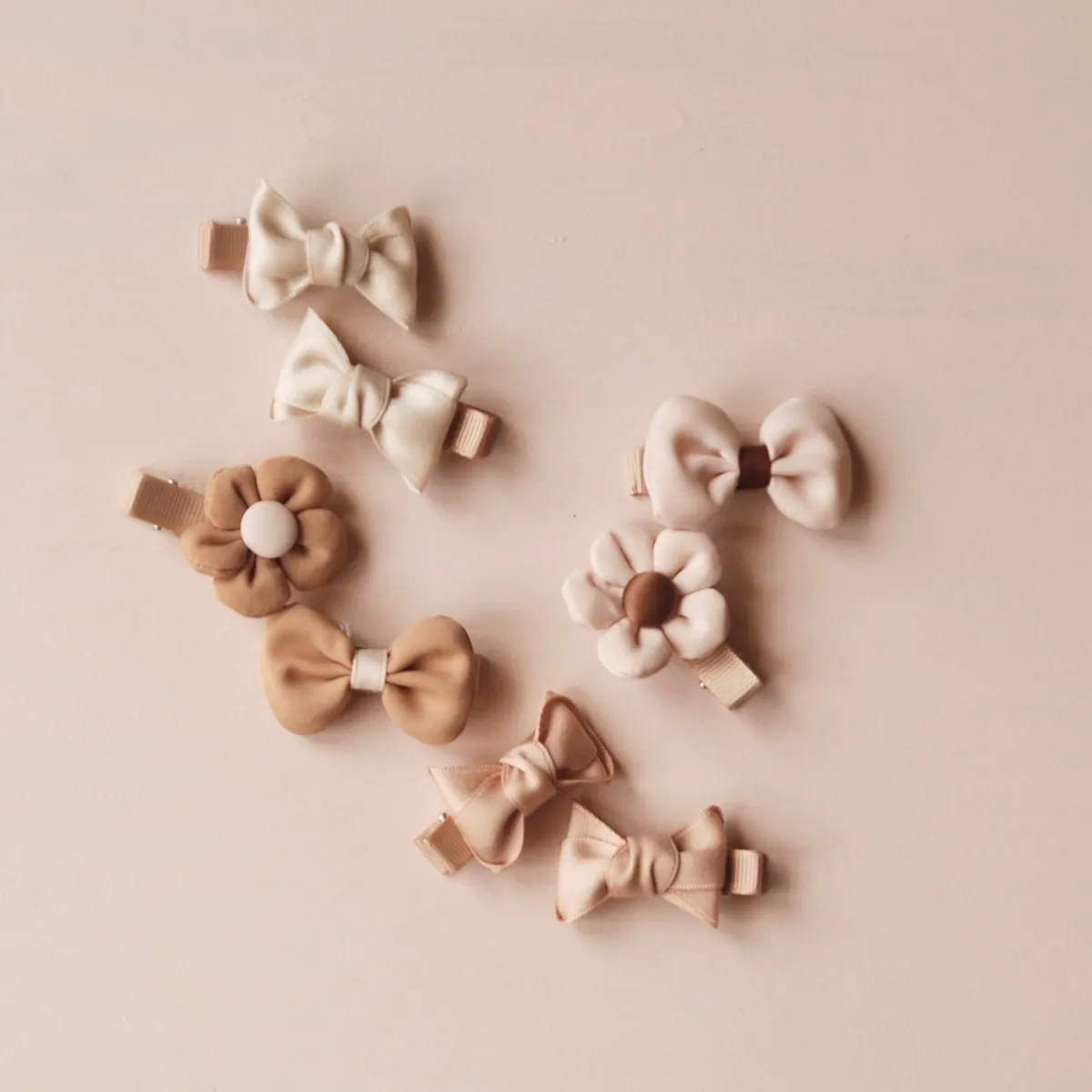 Daisy Bow Hair Clips for Little Girls - Cream