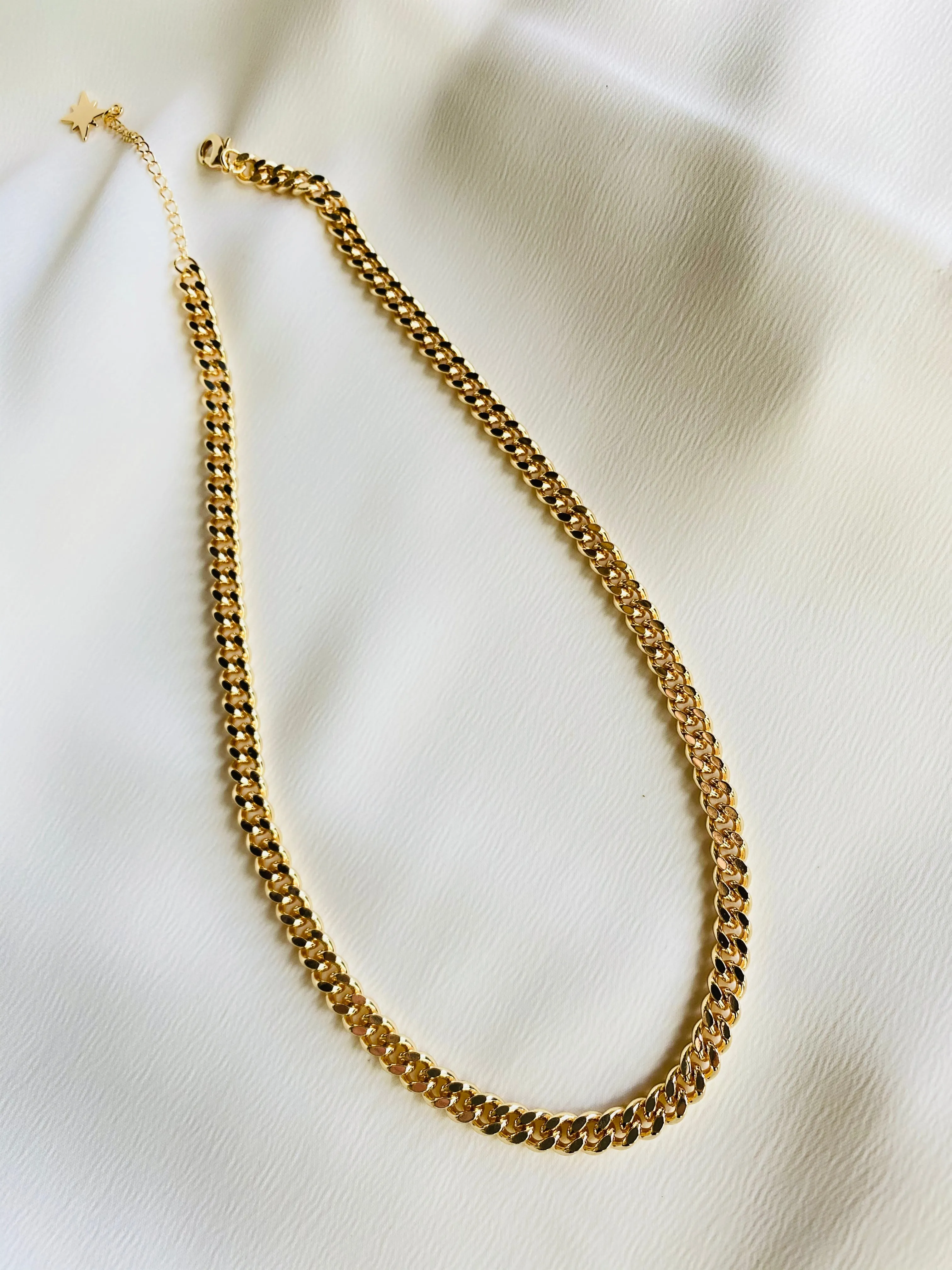 ESTE Cuban Chain Layering Necklace