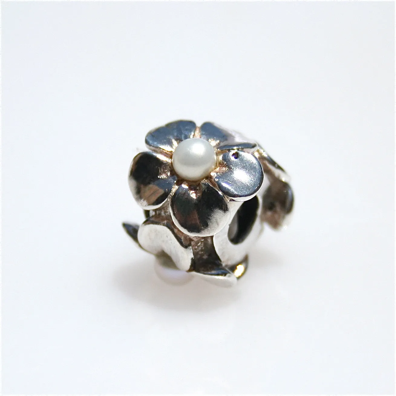 Frangipani Pearl Pandora Charm