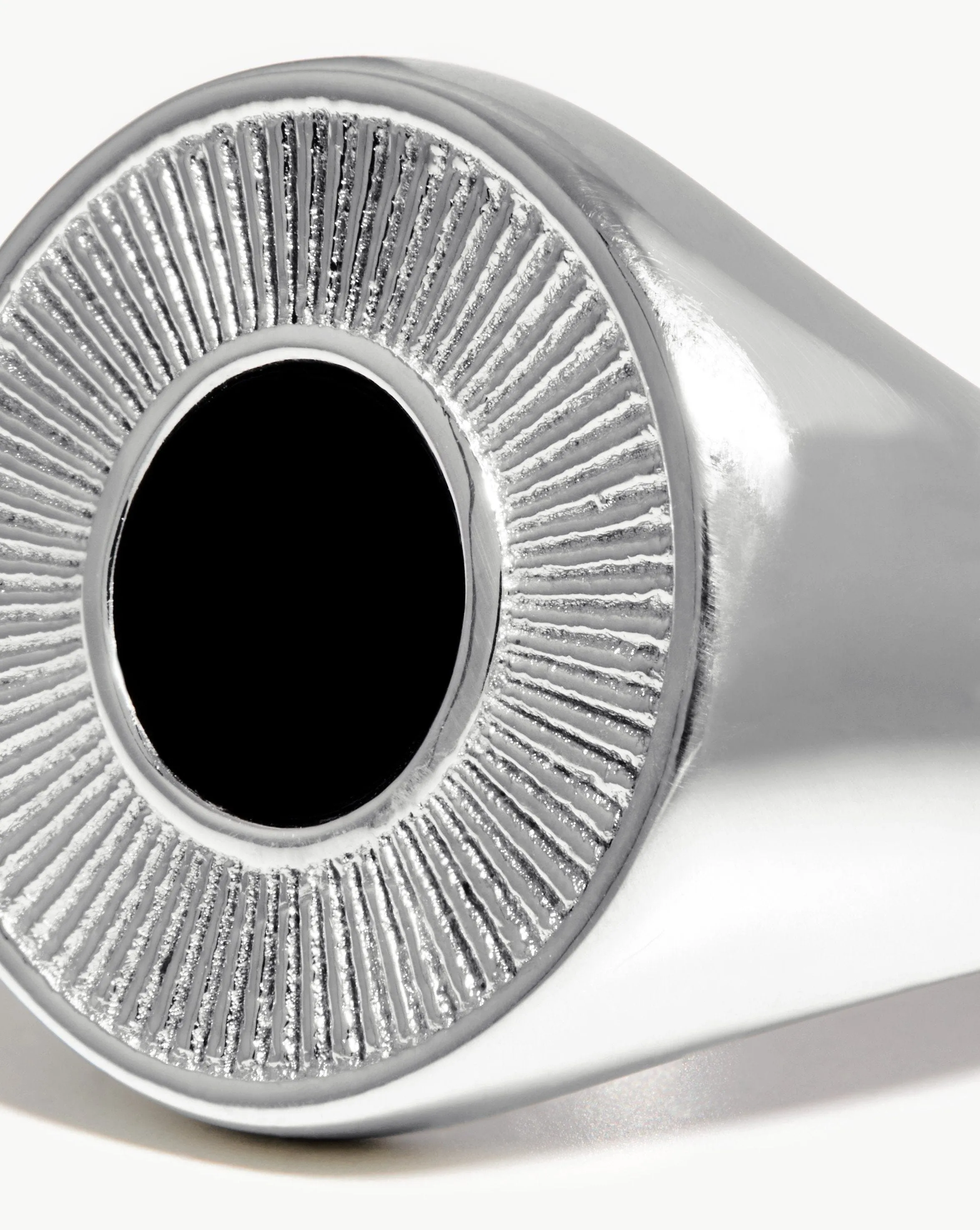 Fused Round Signet Ring | Sterling Silver/Black Spinel