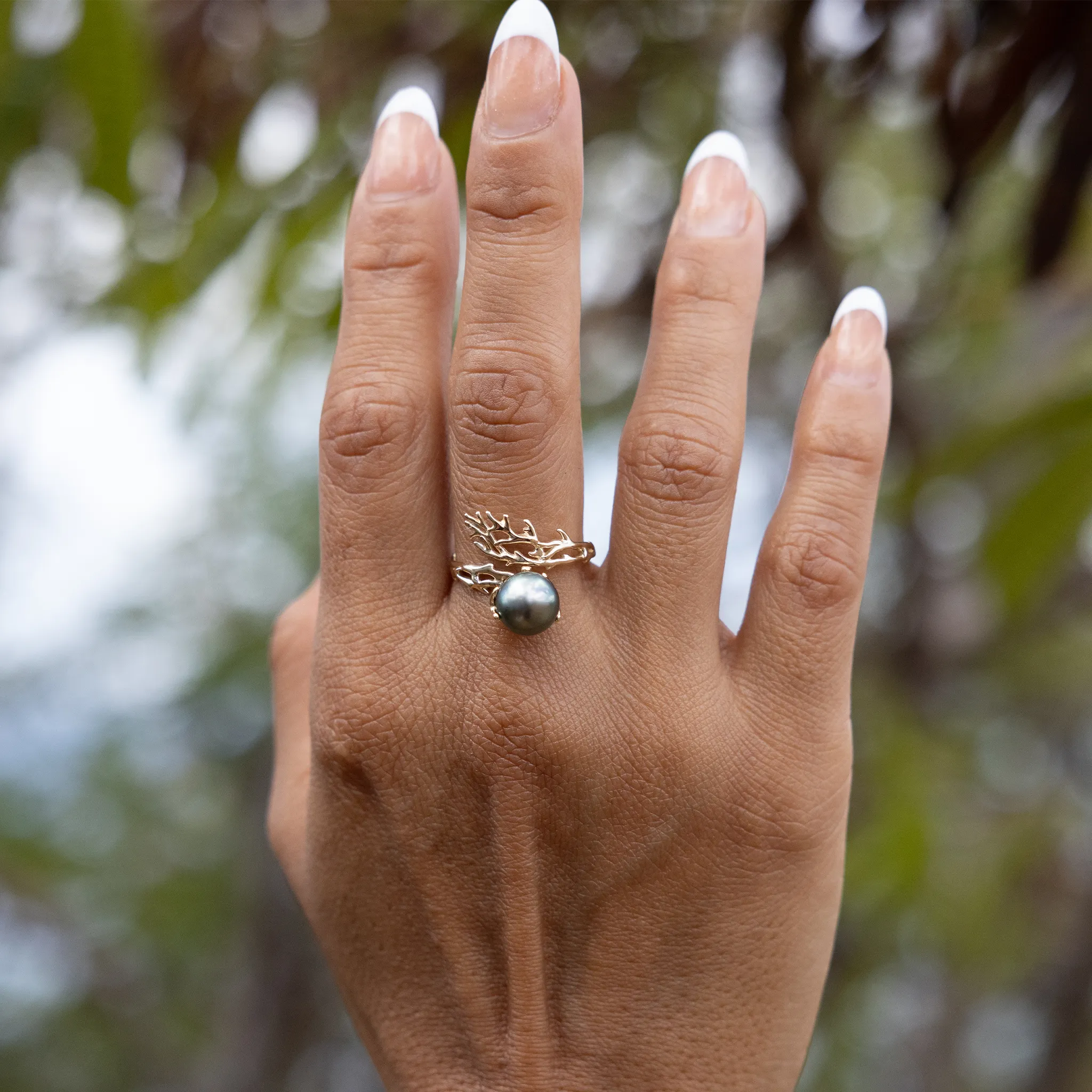 Heritage Tahitian Black Pearl Ring in Gold - 8-9mm