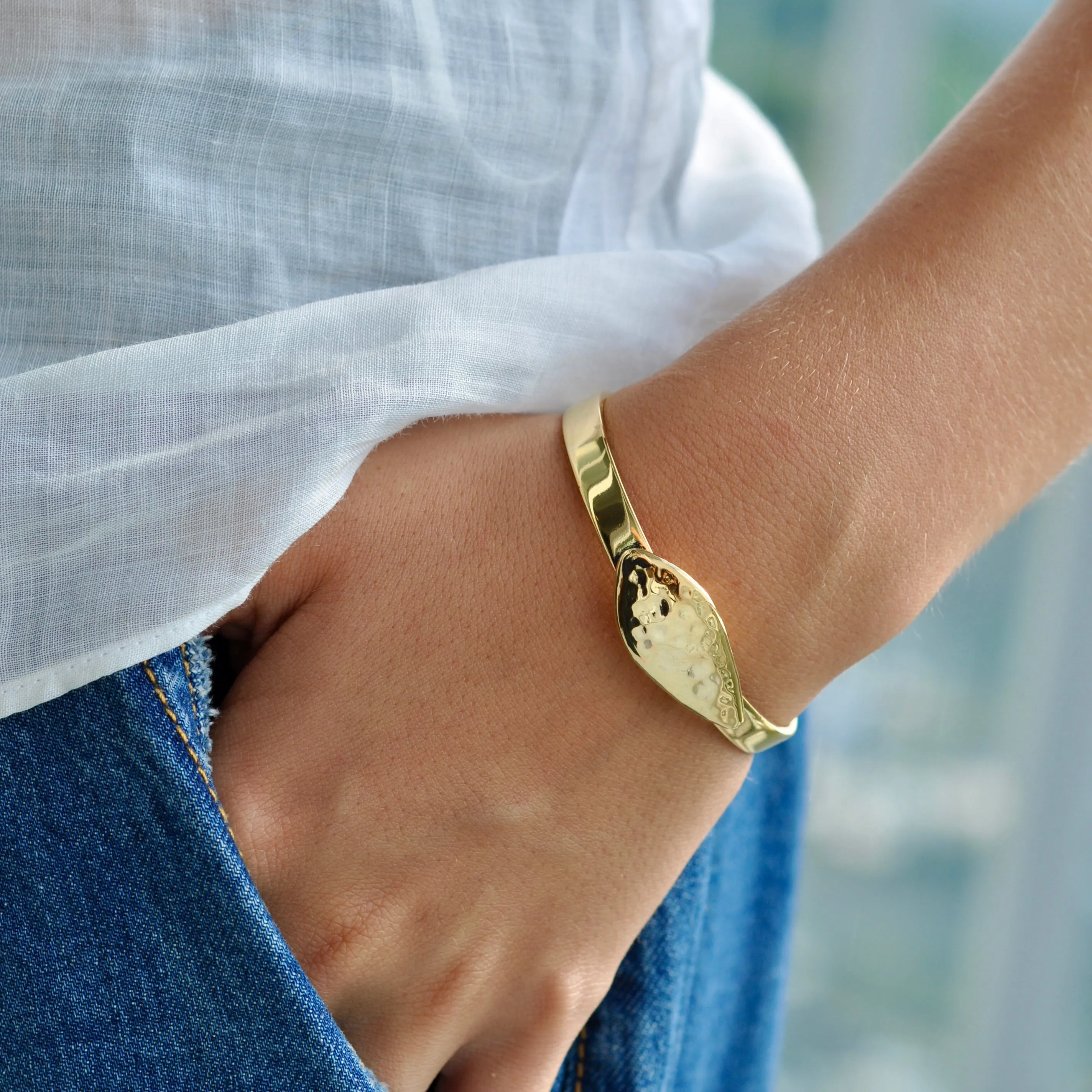 LUCA DAGGER Cuff Bracelet