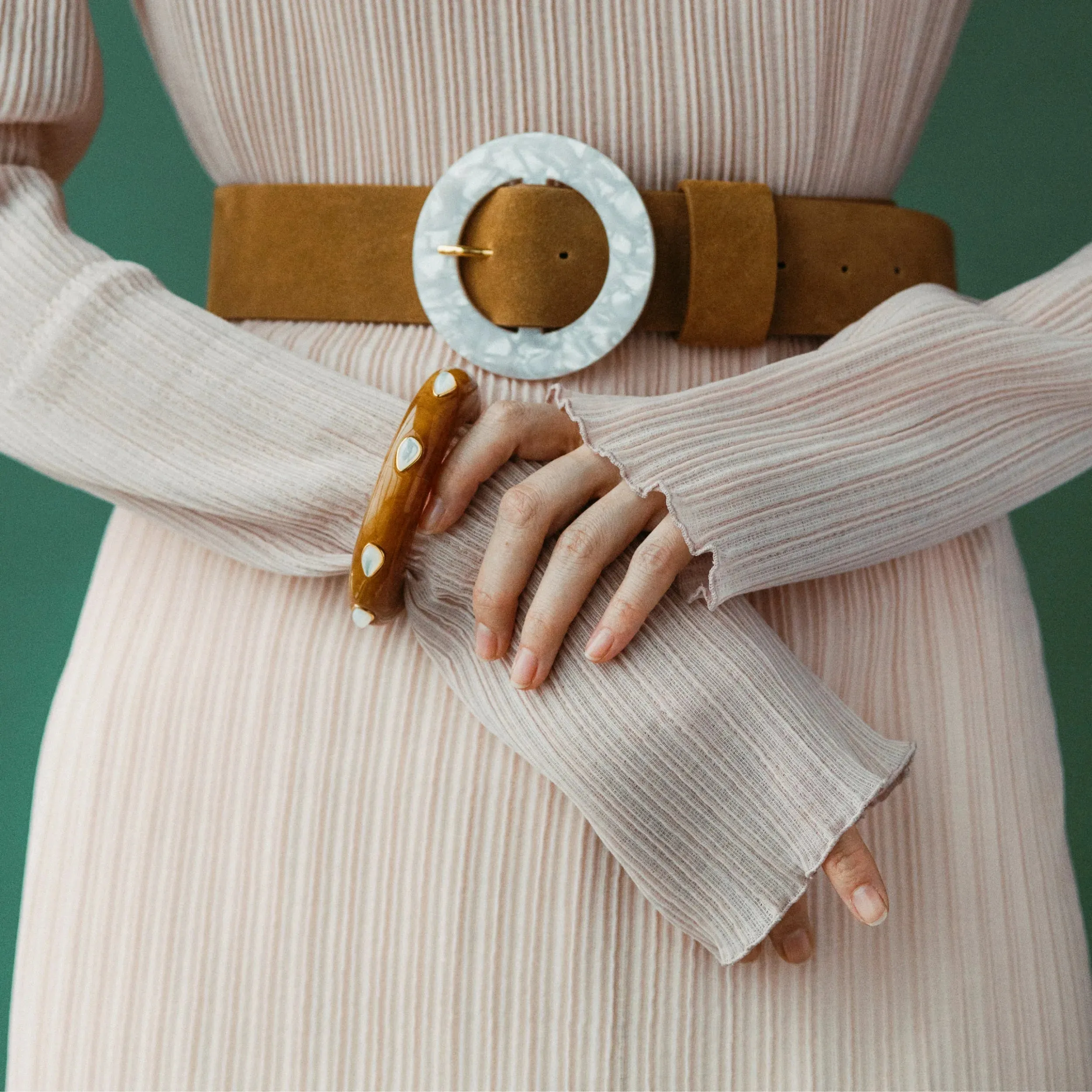 Ridge Cuff in Mocha and Pearl