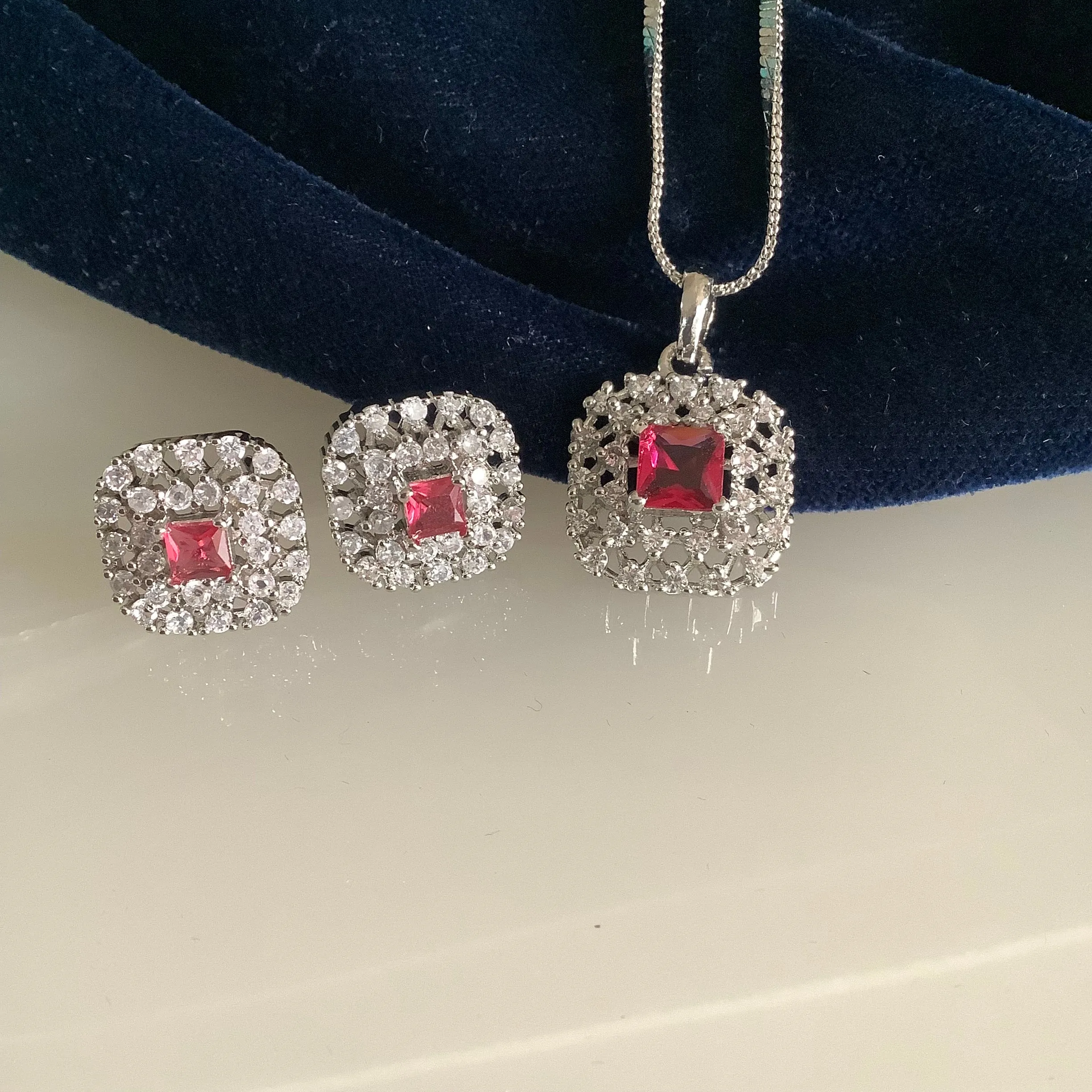 Salvanity American Diamond Little Square Pendant Set