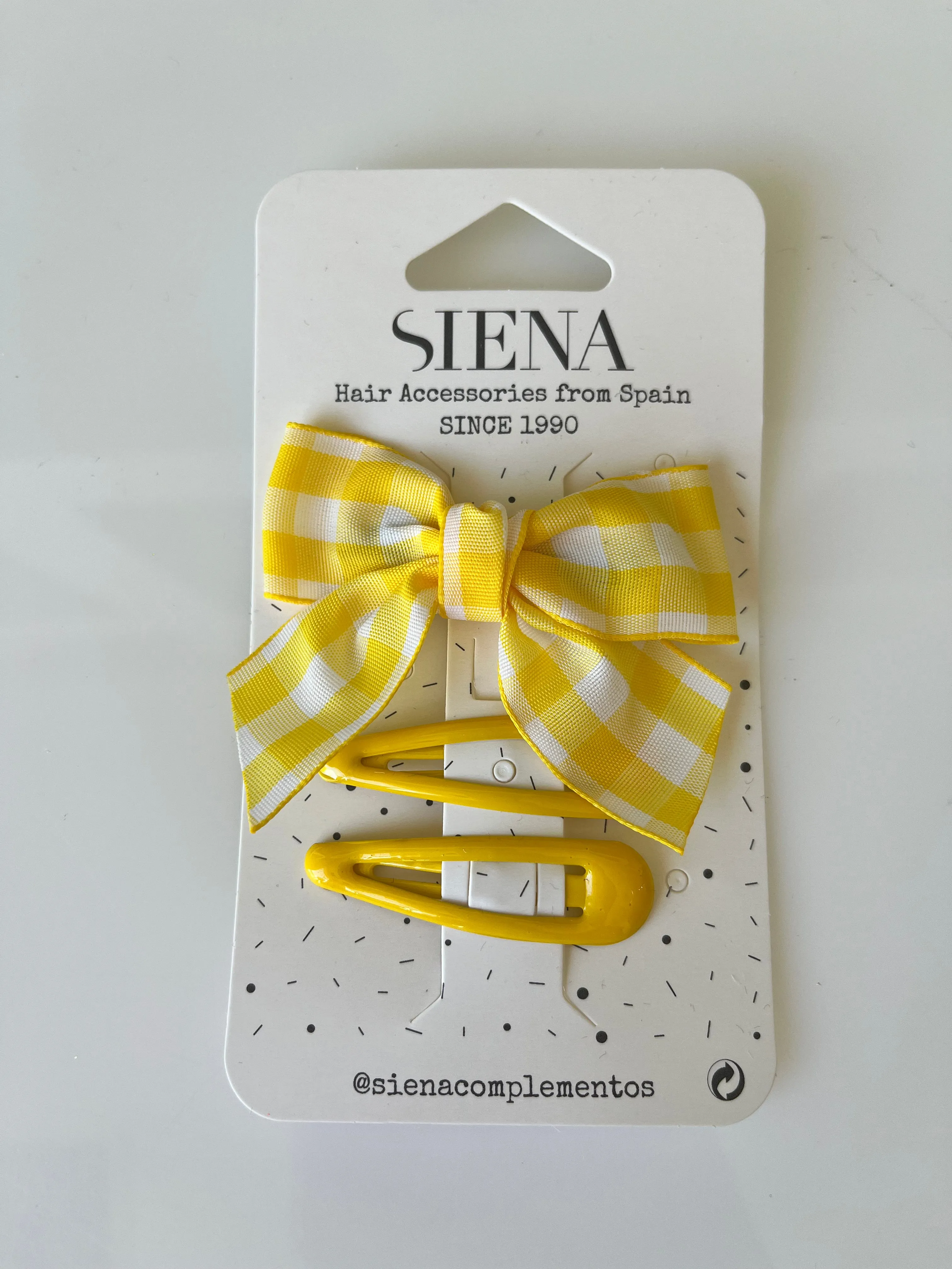 Small gingham bow with hair clip