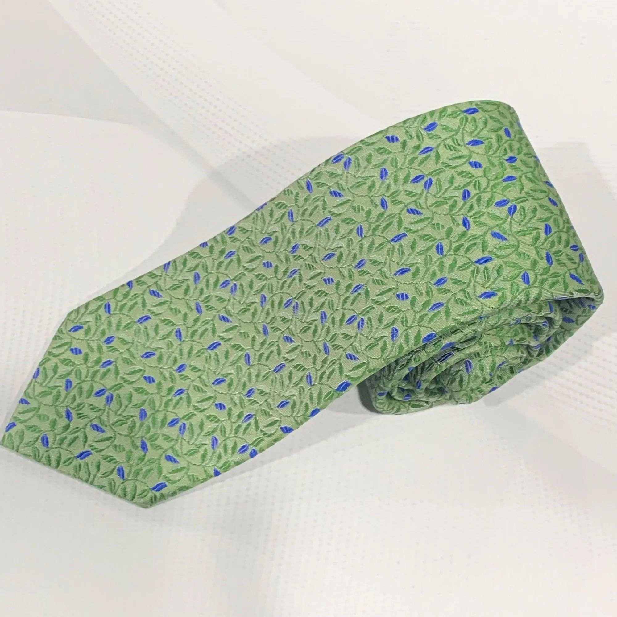 X53830-5 Silk Tie